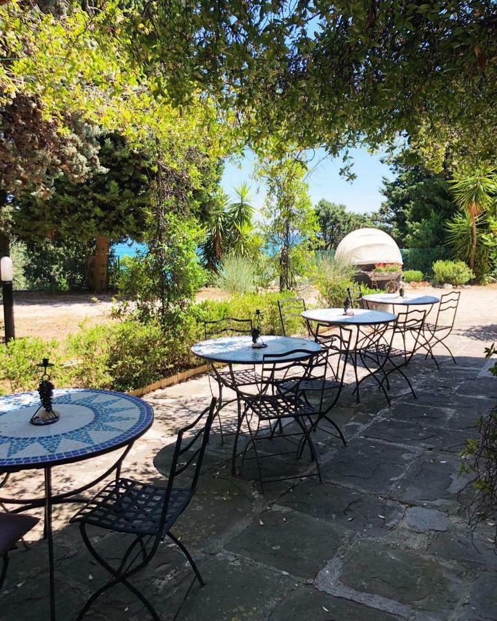 Le Due Palme Bed & Breakfast Сироло Экстерьер фото